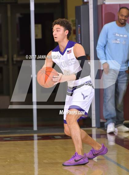 Thumbnail 3 in Valencia vs. Garfield (Rancho Mirage Holiday Invitational) photogallery.