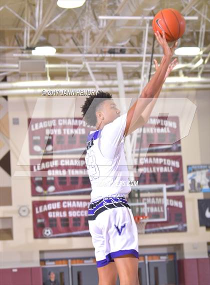 Thumbnail 2 in Valencia vs. Garfield (Rancho Mirage Holiday Invitational) photogallery.