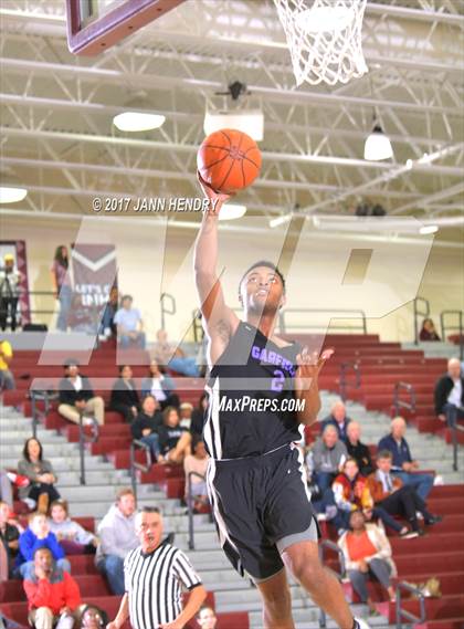 Thumbnail 3 in Valencia vs. Garfield (Rancho Mirage Holiday Invitational) photogallery.