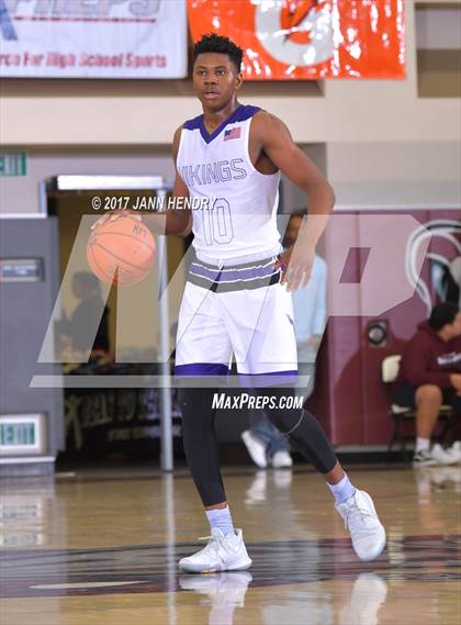 Thumbnail 3 in Valencia vs. Garfield (Rancho Mirage Holiday Invitational) photogallery.
