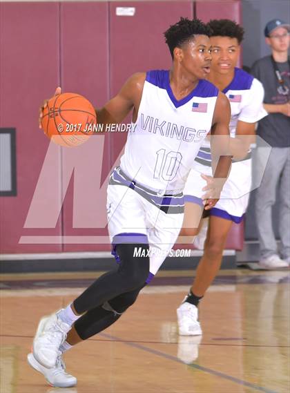 Thumbnail 3 in Valencia vs. Garfield (Rancho Mirage Holiday Invitational) photogallery.