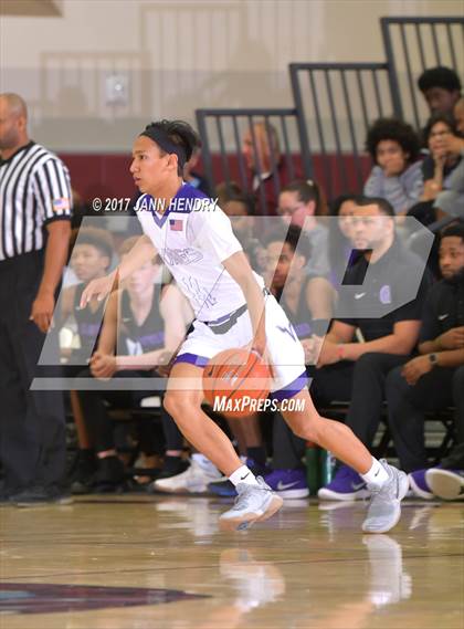 Thumbnail 2 in Valencia vs. Garfield (Rancho Mirage Holiday Invitational) photogallery.