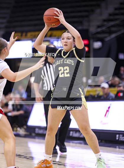 Thumbnail 1 in Northeast vs Chadwick (MSHSAA Class 1 Championship) photogallery.