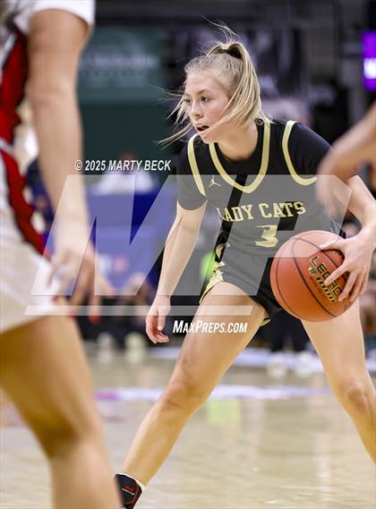 Thumbnail 3 in Northeast vs Chadwick (MSHSAA Class 1 Championship) photogallery.