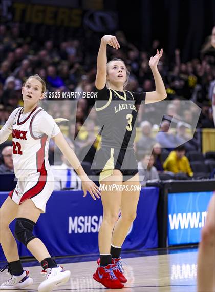 Thumbnail 3 in Northeast vs Chadwick (MSHSAA Class 1 Championship) photogallery.
