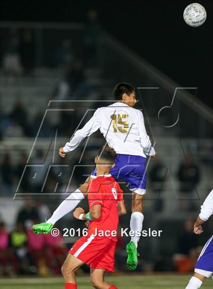 Thumbnail 3 in Santiago vs. Garden Grove (CIF SS D5 Final) photogallery.