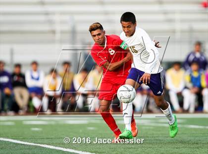 Thumbnail 3 in Santiago vs. Garden Grove (CIF SS D5 Final) photogallery.