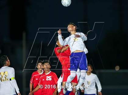 Thumbnail 3 in Santiago vs. Garden Grove (CIF SS D5 Final) photogallery.