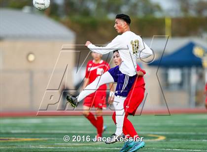 Thumbnail 2 in Santiago vs. Garden Grove (CIF SS D5 Final) photogallery.