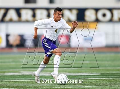 Thumbnail 2 in Santiago vs. Garden Grove (CIF SS D5 Final) photogallery.