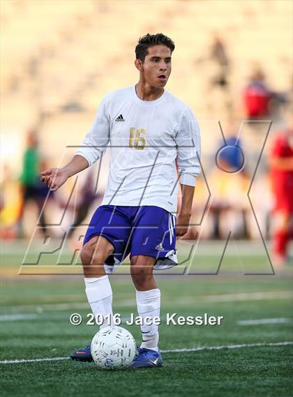 Thumbnail 1 in Santiago vs. Garden Grove (CIF SS D5 Final) photogallery.