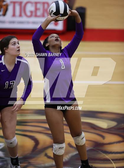 Thumbnail 2 in Brownsburg @ Fishers photogallery.