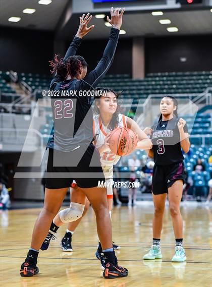 Thumbnail 1 in Seven Lakes vs Pearland (UIL-6A Semifinal Playoff) photogallery.
