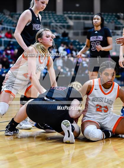 Thumbnail 3 in Seven Lakes vs Pearland (UIL-6A Semifinal Playoff) photogallery.