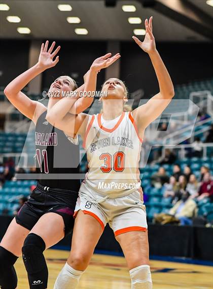 Thumbnail 3 in Seven Lakes vs Pearland (UIL-6A Semifinal Playoff) photogallery.