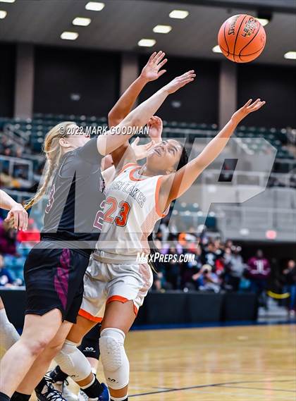 Thumbnail 3 in Seven Lakes vs Pearland (UIL-6A Semifinal Playoff) photogallery.