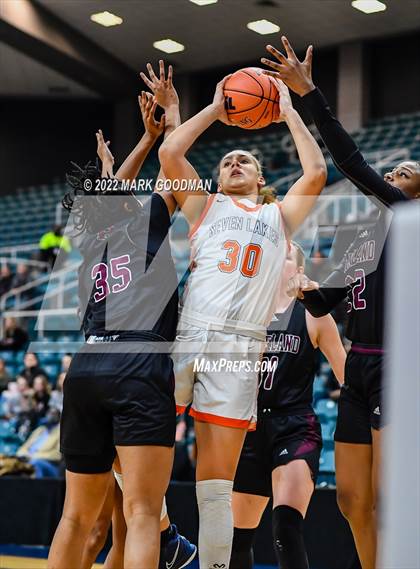 Thumbnail 1 in Seven Lakes vs Pearland (UIL-6A Semifinal Playoff) photogallery.
