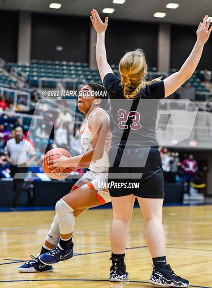 Thumbnail 1 in Seven Lakes vs Pearland (UIL-6A Semifinal Playoff) photogallery.