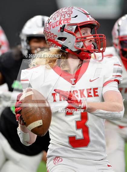 Thumbnail 1 in Truckee vs Slam (NIAA 3A State Finals) photogallery.