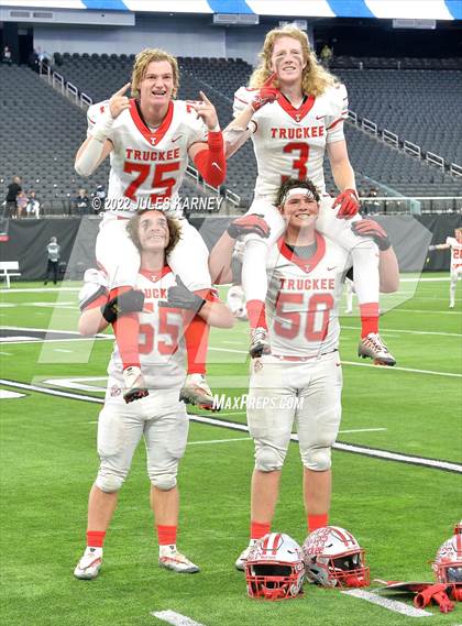 Thumbnail 3 in Truckee vs Slam (NIAA 3A State Finals) photogallery.