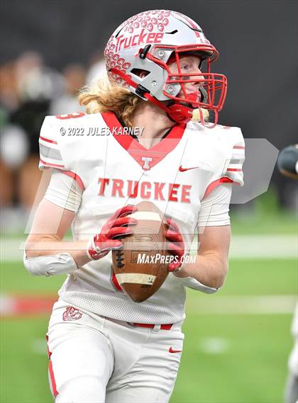 Thumbnail 3 in Truckee vs Slam (NIAA 3A State Finals) photogallery.