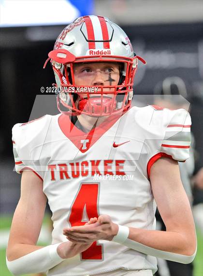 Thumbnail 3 in Truckee vs Slam (NIAA 3A State Finals) photogallery.