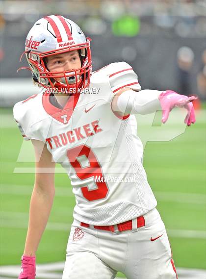 Thumbnail 3 in Truckee vs Slam (NIAA 3A State Finals) photogallery.