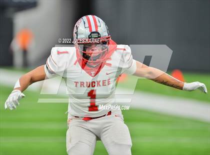 Thumbnail 2 in Truckee vs Slam (NIAA 3A State Finals) photogallery.