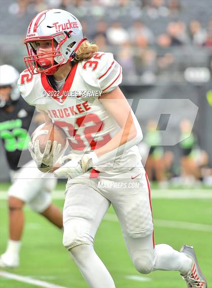 Thumbnail 2 in Truckee vs Slam (NIAA 3A State Finals) photogallery.