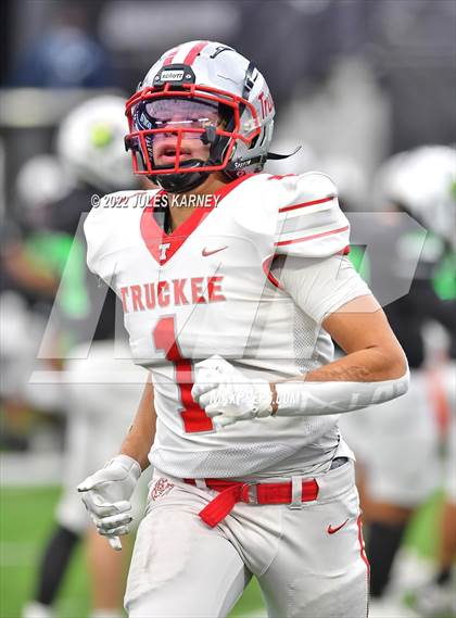 Thumbnail 2 in Truckee vs Slam (NIAA 3A State Finals) photogallery.