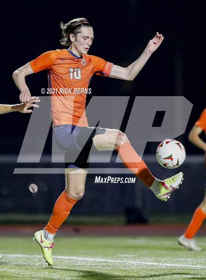 Thumbnail 1 in The Woodlands vs. Bridgeland (UIL 6A Area Playoff) photogallery.