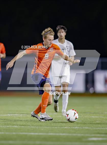 Thumbnail 2 in The Woodlands vs. Bridgeland (UIL 6A Area Playoff) photogallery.