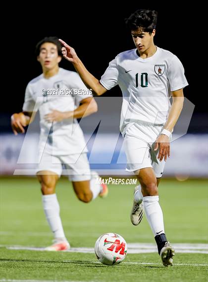 Thumbnail 2 in The Woodlands vs. Bridgeland (UIL 6A Area Playoff) photogallery.