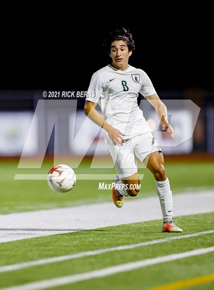 Thumbnail 2 in The Woodlands vs. Bridgeland (UIL 6A Area Playoff) photogallery.
