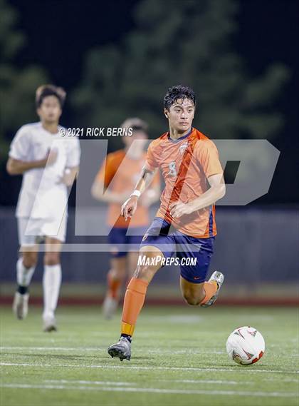 Thumbnail 2 in The Woodlands vs. Bridgeland (UIL 6A Area Playoff) photogallery.
