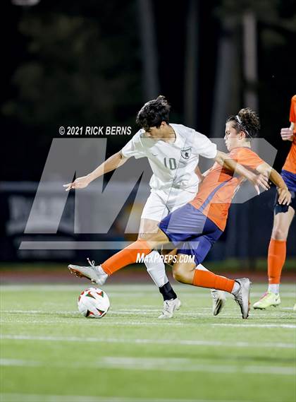 Thumbnail 2 in The Woodlands vs. Bridgeland (UIL 6A Area Playoff) photogallery.