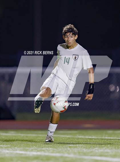 Thumbnail 2 in The Woodlands vs. Bridgeland (UIL 6A Area Playoff) photogallery.