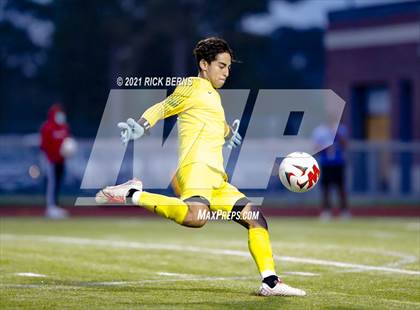 Thumbnail 2 in The Woodlands vs. Bridgeland (UIL 6A Area Playoff) photogallery.