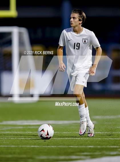 Thumbnail 2 in The Woodlands vs. Bridgeland (UIL 6A Area Playoff) photogallery.