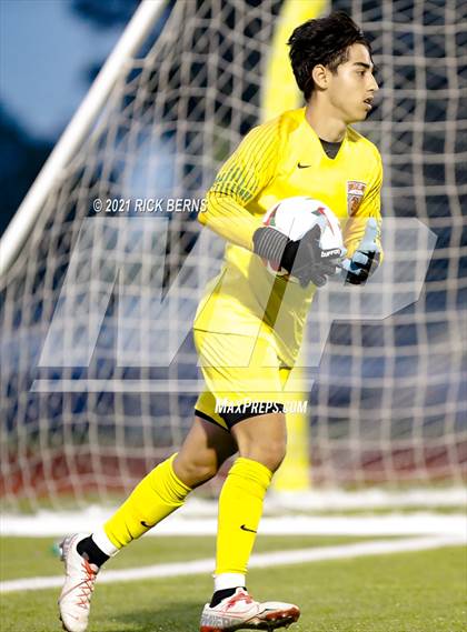 Thumbnail 2 in The Woodlands vs. Bridgeland (UIL 6A Area Playoff) photogallery.