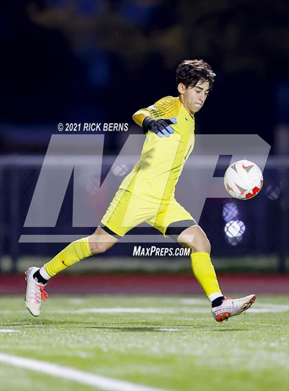 Thumbnail 1 in The Woodlands vs. Bridgeland (UIL 6A Area Playoff) photogallery.