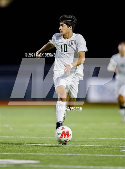 Thumbnail 2 in The Woodlands vs. Bridgeland (UIL 6A Area Playoff) photogallery.