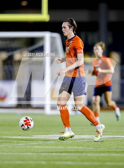Thumbnail 2 in The Woodlands vs. Bridgeland (UIL 6A Area Playoff) photogallery.