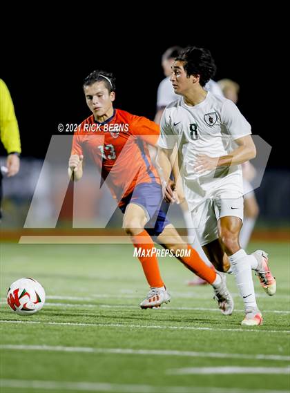 Thumbnail 2 in The Woodlands vs. Bridgeland (UIL 6A Area Playoff) photogallery.