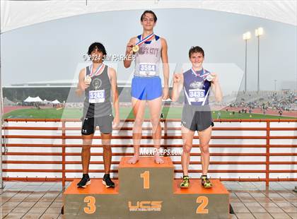Thumbnail 2 in UIL 2A Track & Field Final (Awards) photogallery.