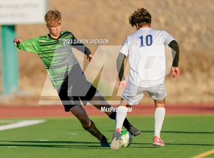 Thumbnail 3 in The Meadows School vs Virgin Valley (NIAA 3A Southern Region Quarterfinals) photogallery.