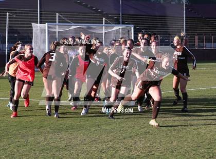 Thumbnail 1 in Archbishop Mitty vs. Saint Francis (CIFCCS D1 Championship) photogallery.