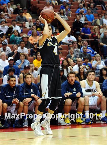 Thumbnail 2 in Calabasas vs. Sonora (CIF SS 2A Final) photogallery.