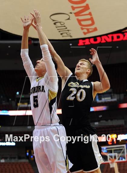 Thumbnail 2 in Calabasas vs. Sonora (CIF SS 2A Final) photogallery.