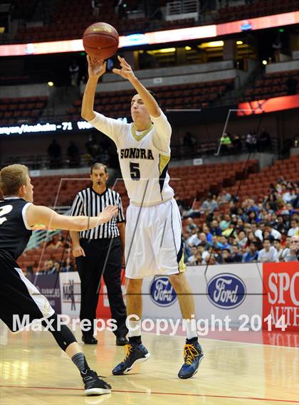 Thumbnail 1 in Calabasas vs. Sonora (CIF SS 2A Final) photogallery.